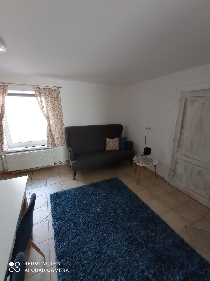 Apartman Julrich Vrbov Buitenkant foto
