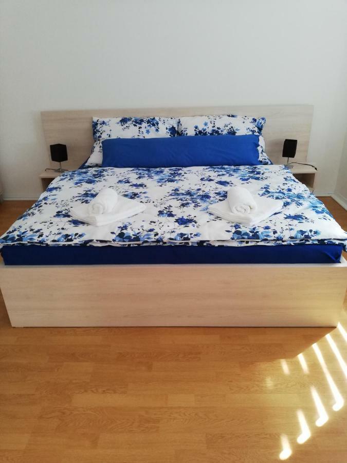 Apartman Julrich Vrbov Buitenkant foto