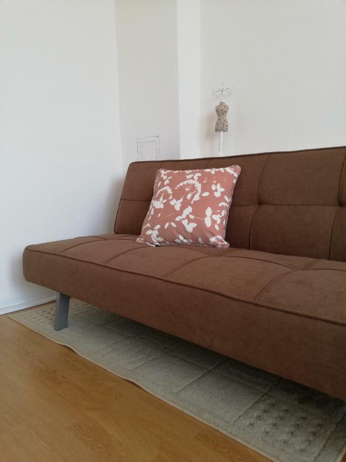 Apartman Julrich Vrbov Buitenkant foto